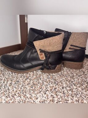 Rieker Fee 93 Women’s EU 40 Black Felt Cuff Rope Ankle Boots 79693-00
